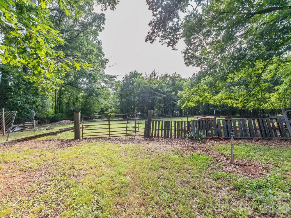 2111 Emmanuel Church Road Conover, NC 28613