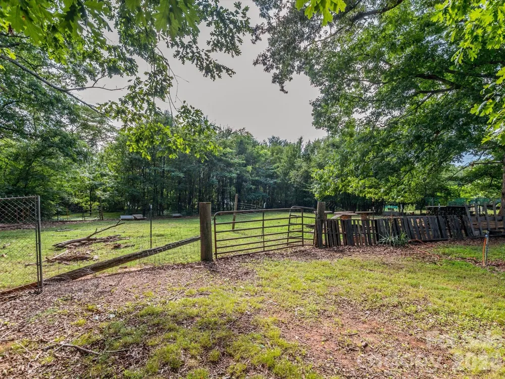 2111 Emmanuel Church Road Conover, NC 28613
