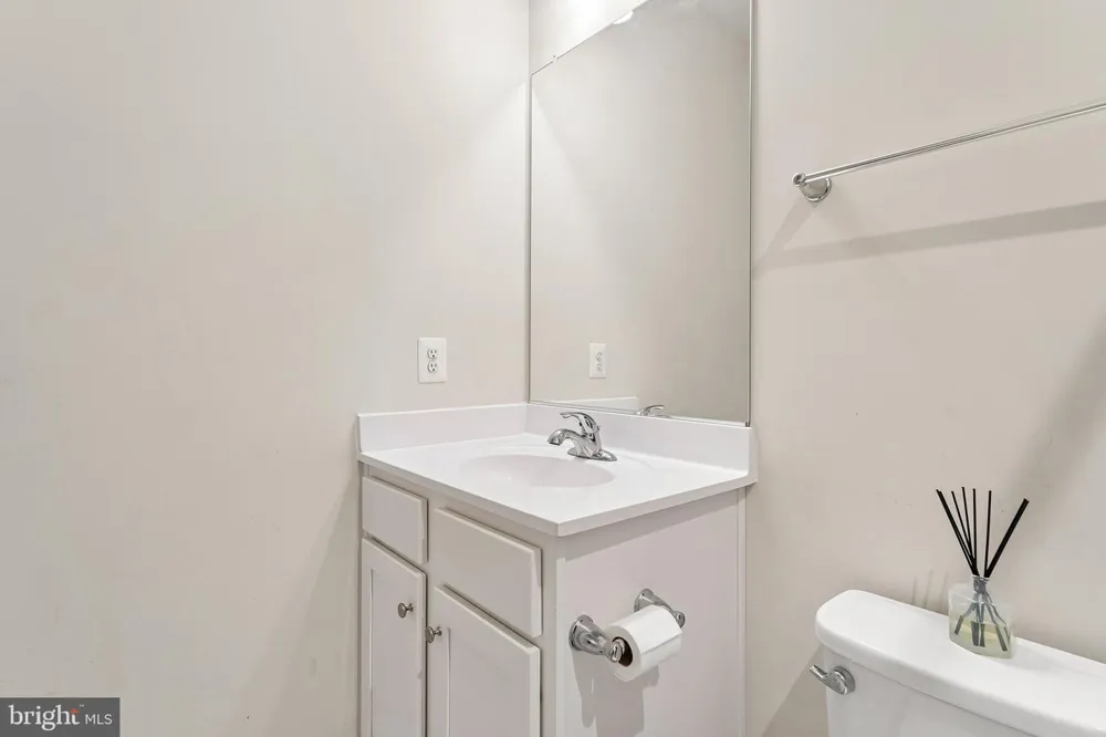 1005 OVERLOOK WAY Laurel, MD 20707