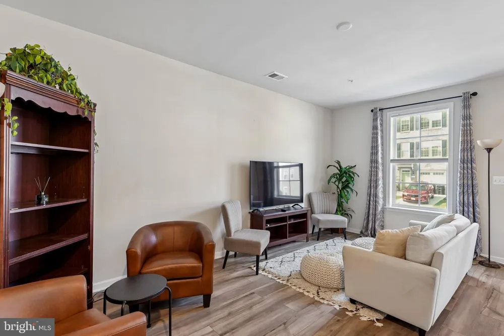 1005 OVERLOOK WAY Laurel, MD 20707