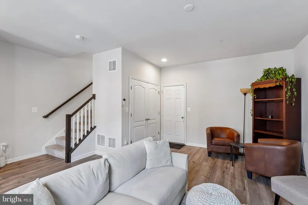 1005 OVERLOOK WAY Laurel, MD 20707