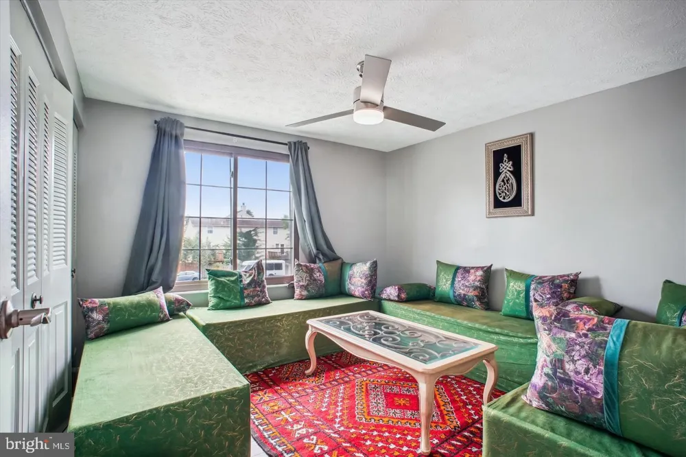 8384 BROCKHAM DRIVE #29/84L Alexandria, VA 22309