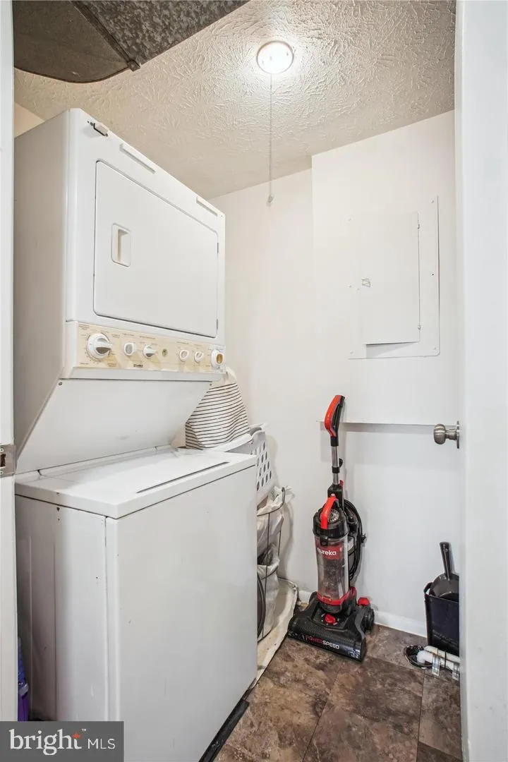8384 BROCKHAM DRIVE #29/84L Alexandria, VA 22309
