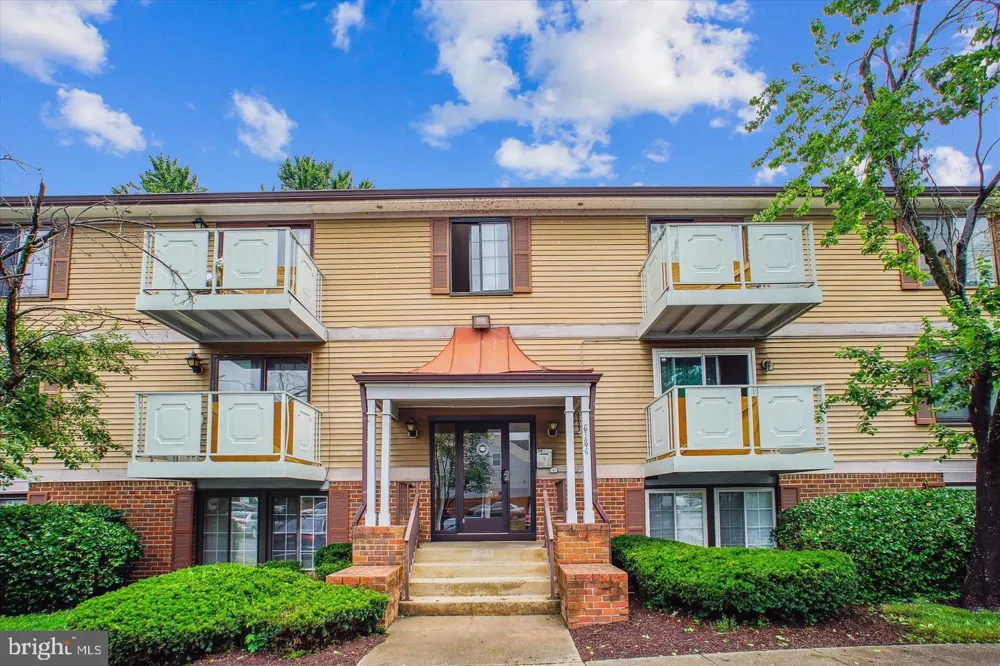 8384 BROCKHAM DRIVE #29/84L Alexandria, VA 22309