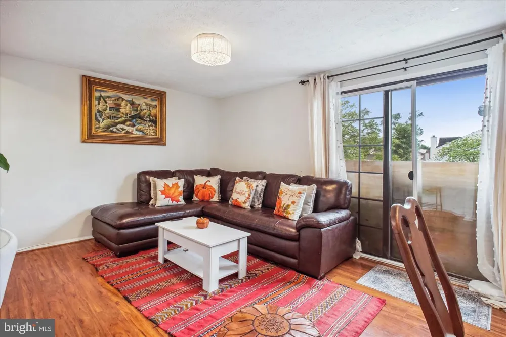 8384 BROCKHAM DRIVE #29/84L Alexandria, VA 22309