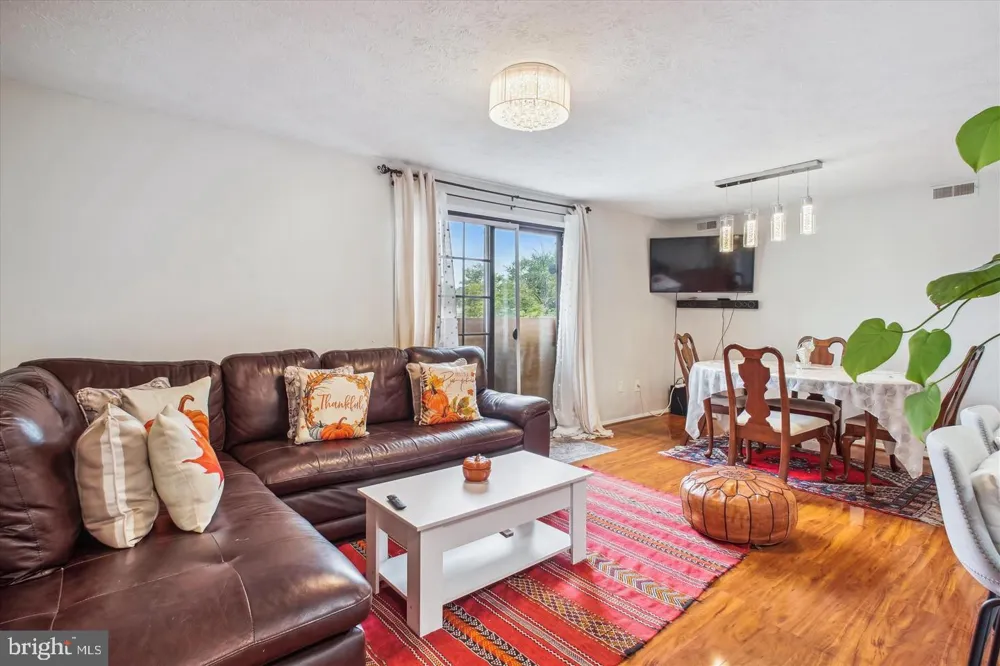 8384 BROCKHAM DRIVE #29/84L Alexandria, VA 22309
