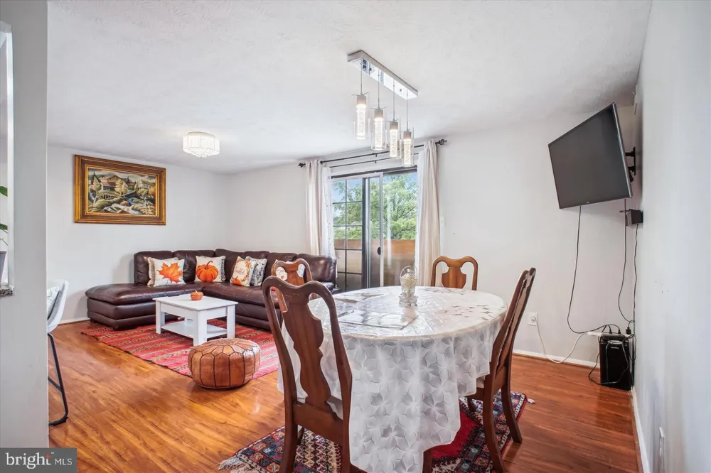 8384 BROCKHAM DRIVE #29/84L Alexandria, VA 22309