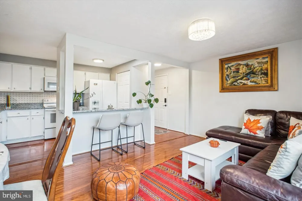 8384 BROCKHAM DRIVE #29/84L Alexandria, VA 22309