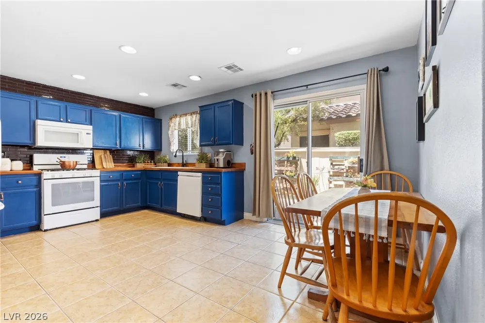 10553 Pueblo Springs Street Las Vegas, NV 89183