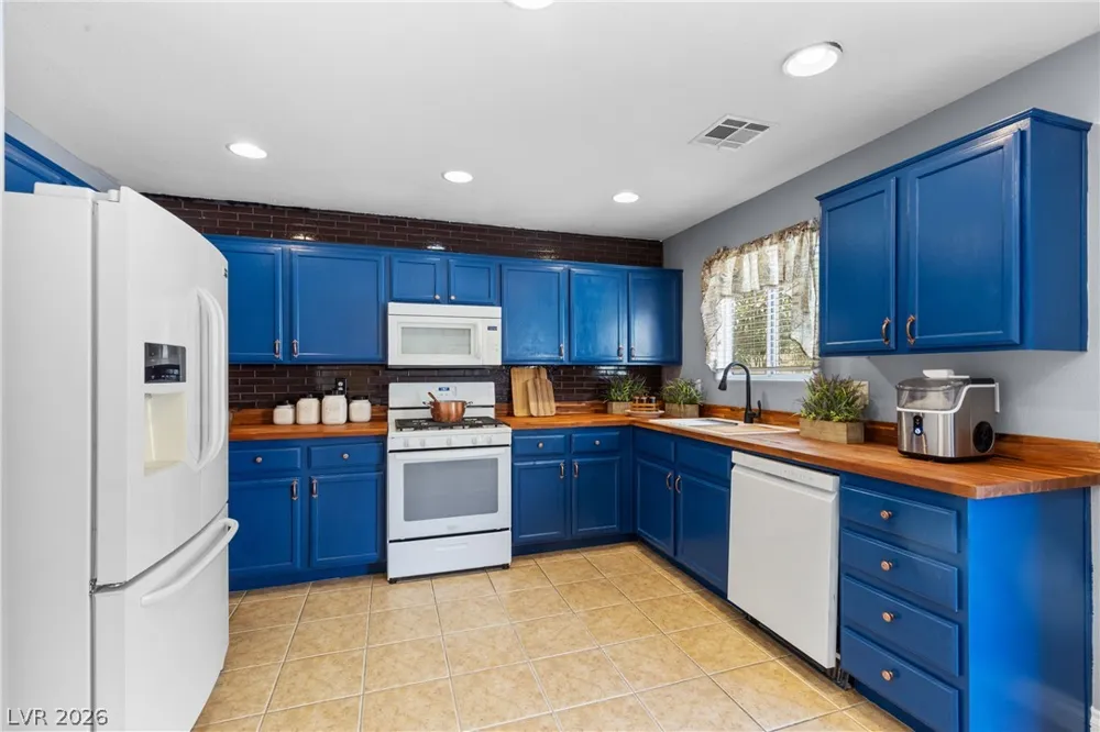 10553 Pueblo Springs Street Las Vegas, NV 89183