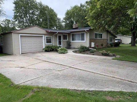 8104 Webster Road