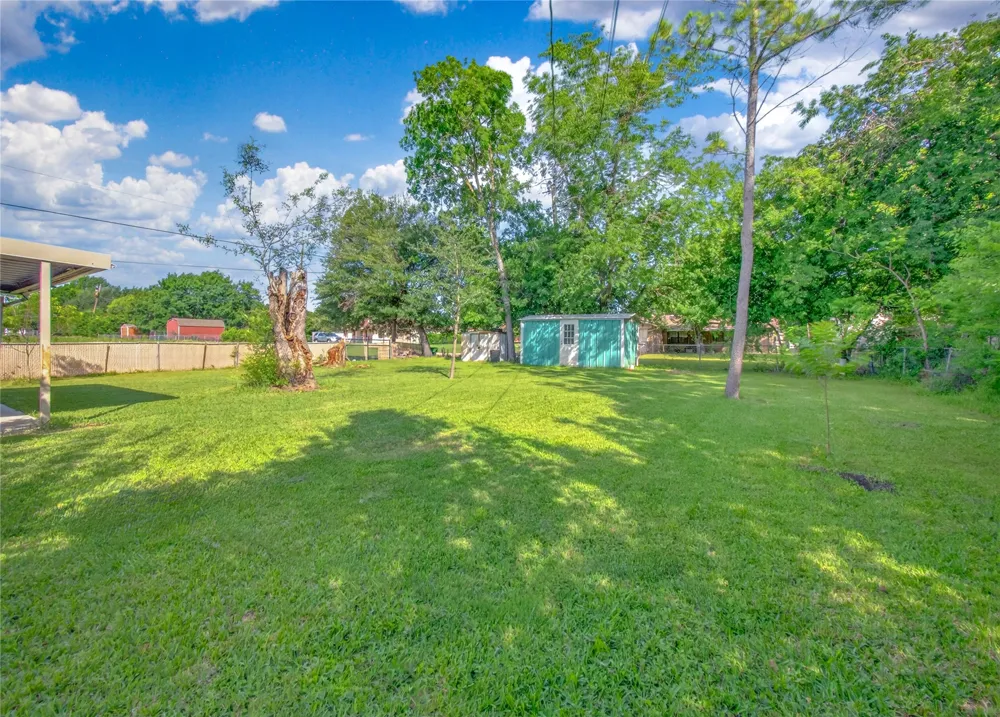 719 W Karnes Drive Robinson, TX 76706