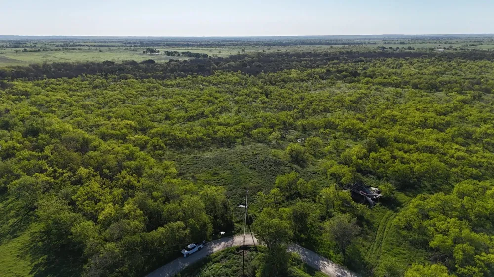 1127 Lcr 607 Groesbeck, TX 76642