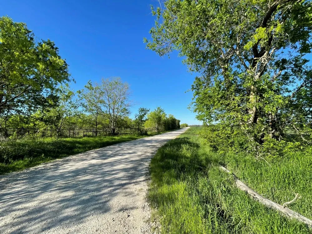 1127 Lcr 607 Groesbeck, TX 76642