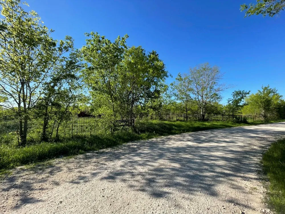 1127 Lcr 607 Groesbeck, TX 76642