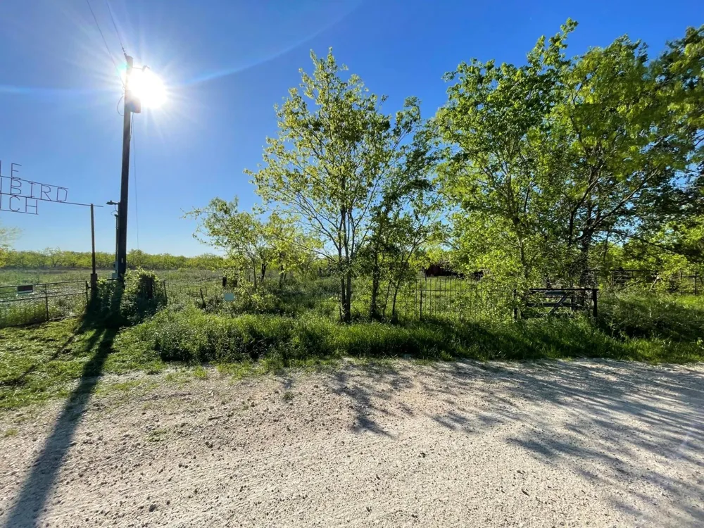 1127 Lcr 607 Groesbeck, TX 76642