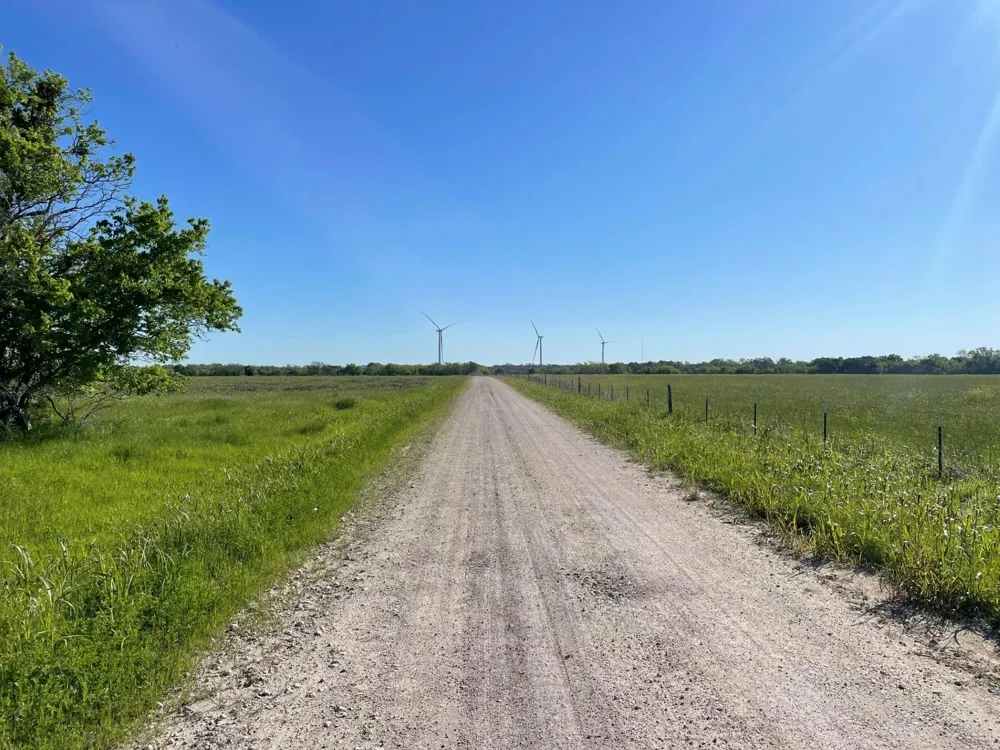 1127 Lcr 607 Groesbeck, TX 76642