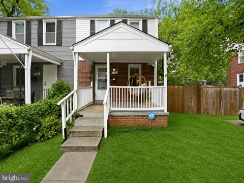 5935 WILLIAMSBURG ROAD