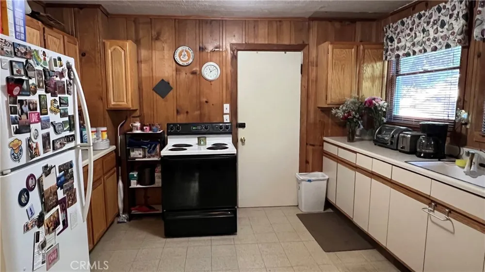 10537 Foothill Road Loch Lomond, CA 95461