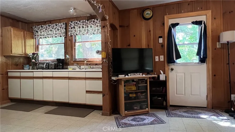 10537 Foothill Road Loch Lomond, CA 95461