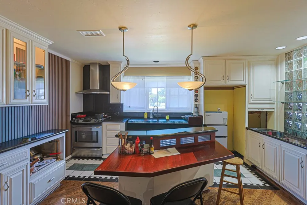 12071 Reva Garden Grove, CA 92840