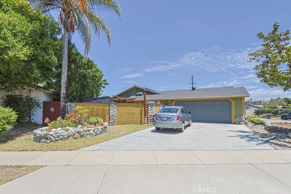12071 Reva Garden Grove, CA 92840