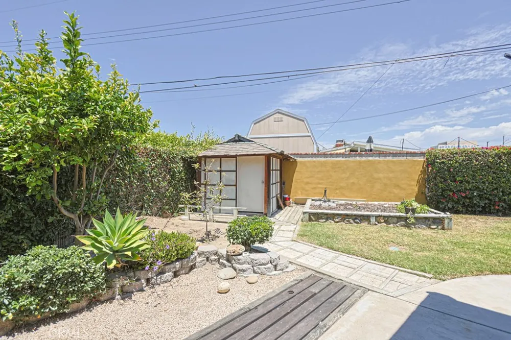 12071 Reva Garden Grove, CA 92840