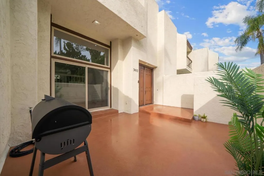 7410 Caminito Carlotta Del Cerro, CA 92120