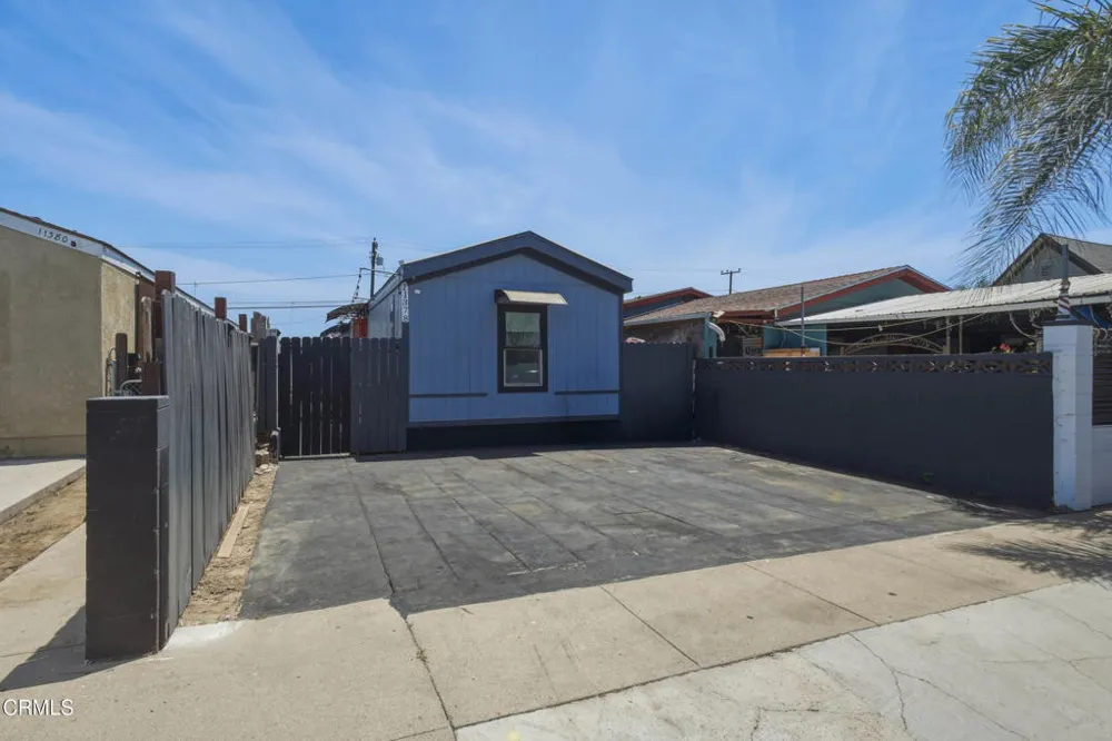 11378 Nardo Street Ventura, CA 93004
