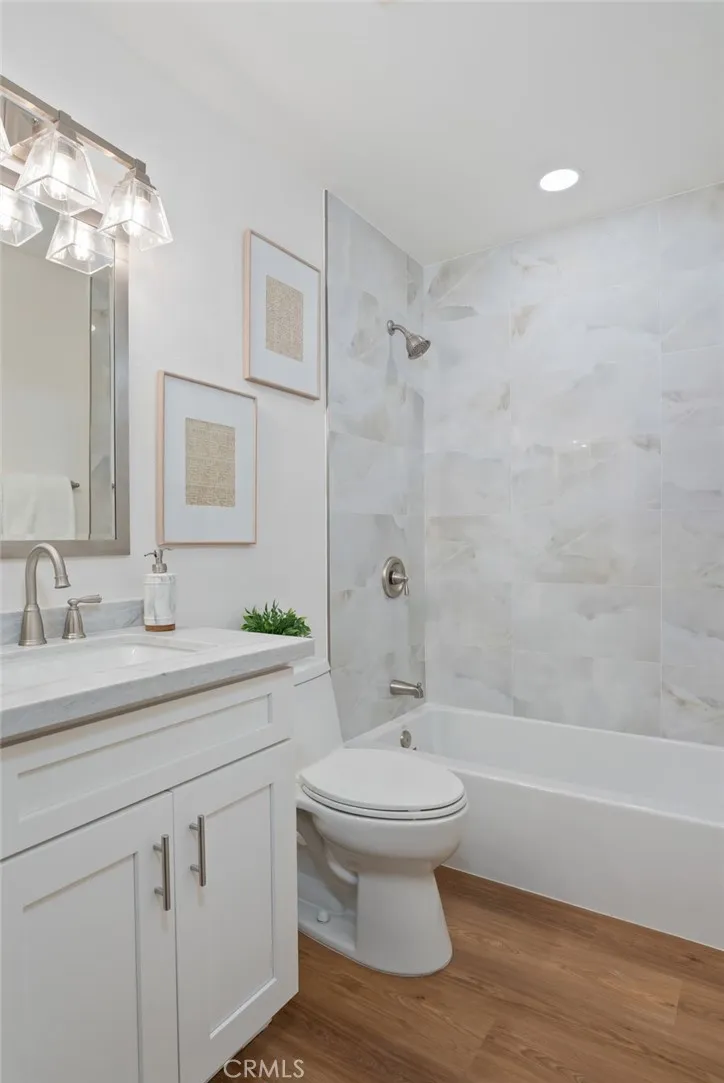 23280 Orange #6 Lake Forest, CA 92630