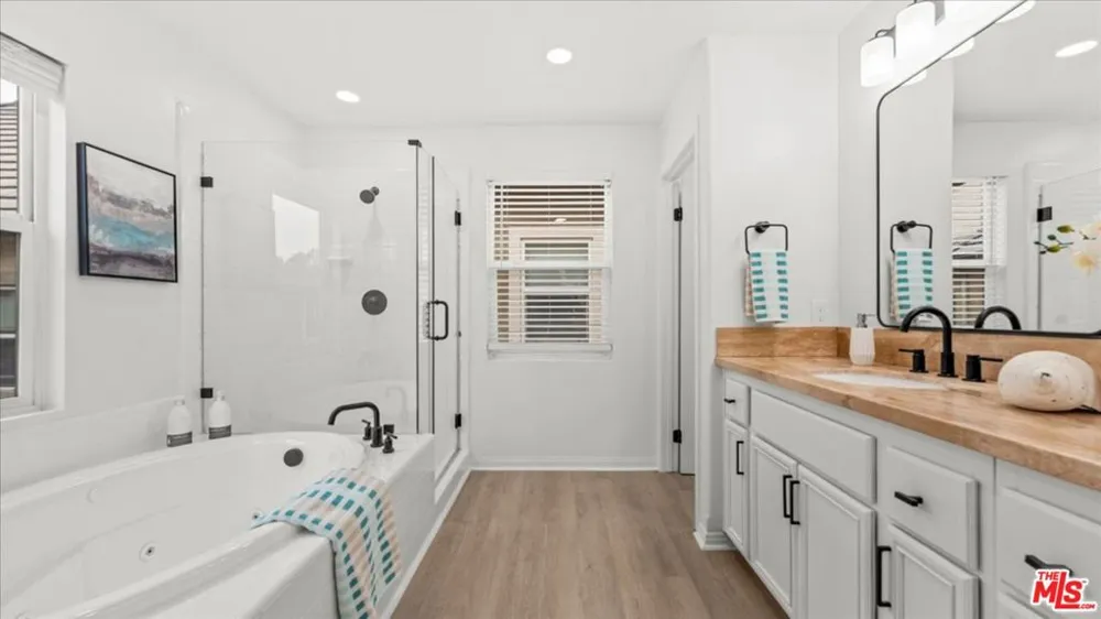 3608 W Chapman Lane Inglewood, CA 90305