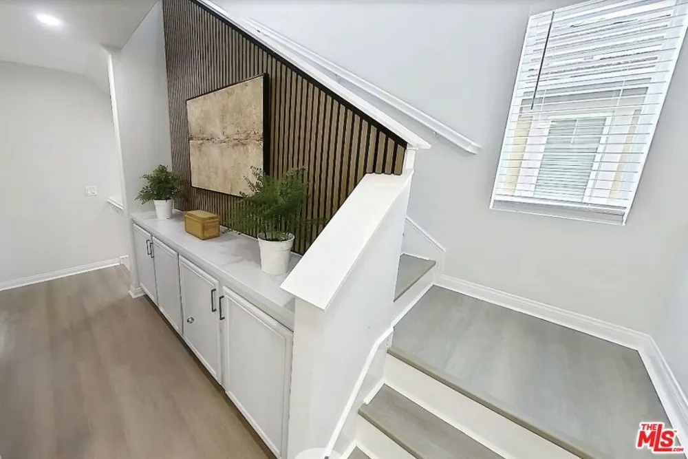 3608 W Chapman Lane Inglewood, CA 90305