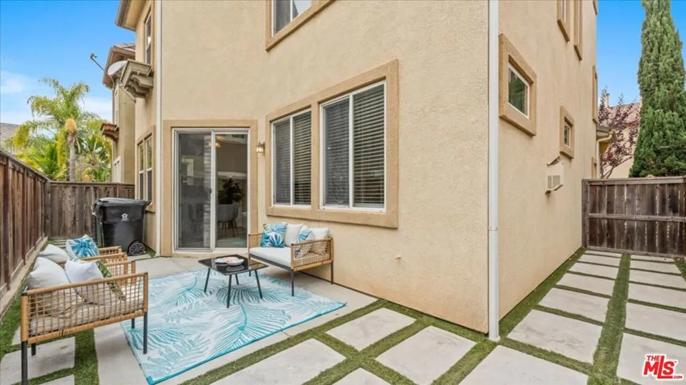 3608 W Chapman Lane Inglewood, CA 90305