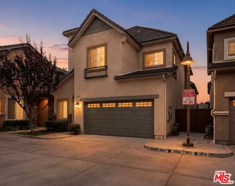 3608 W Chapman Lane