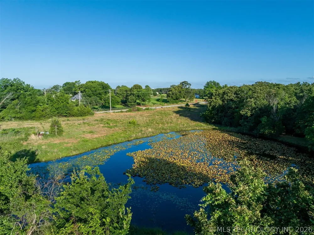 6 S 4240 ROAD Chelsea, OK 74016