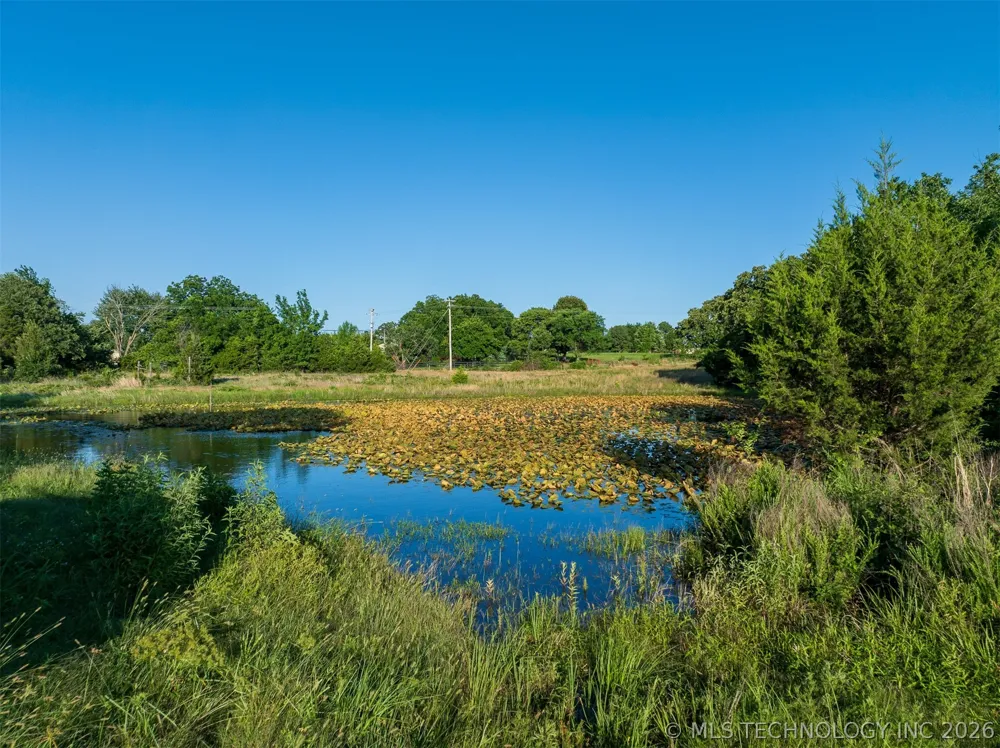 6 S 4240 ROAD Chelsea, OK 74016