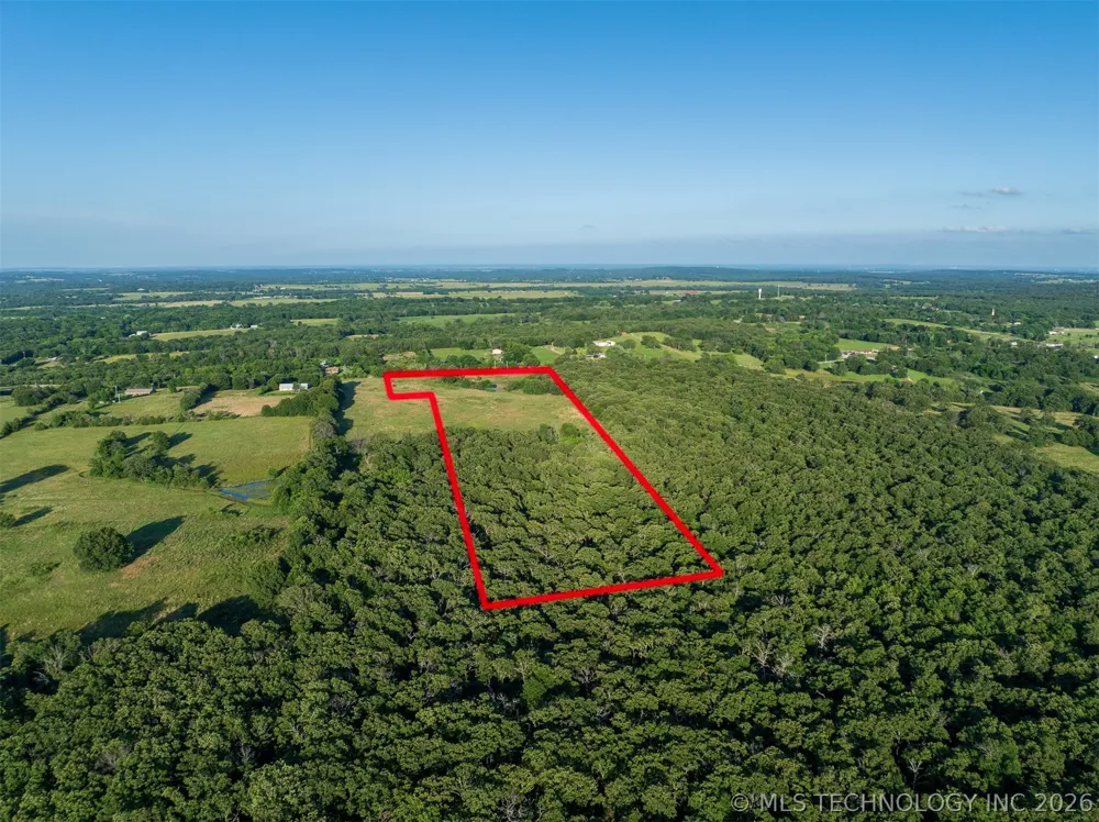 6 S 4240 ROAD Chelsea, OK 74016