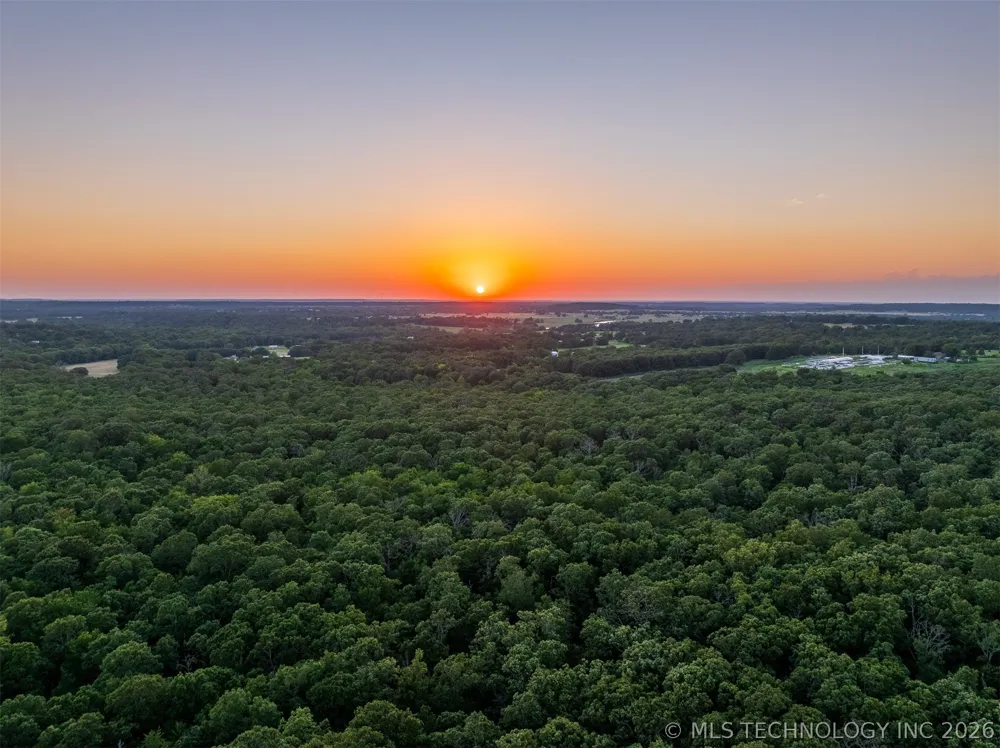 6 S 4240 ROAD Chelsea, OK 74016