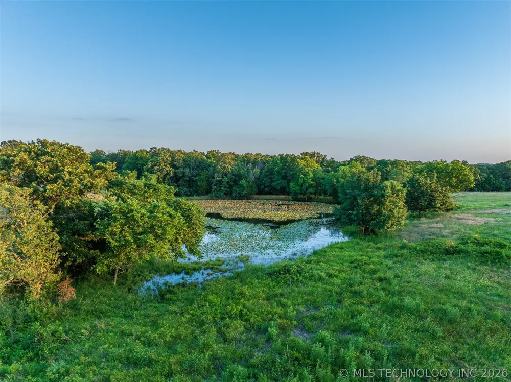 6 S 4240 ROAD Chelsea, OK 74016