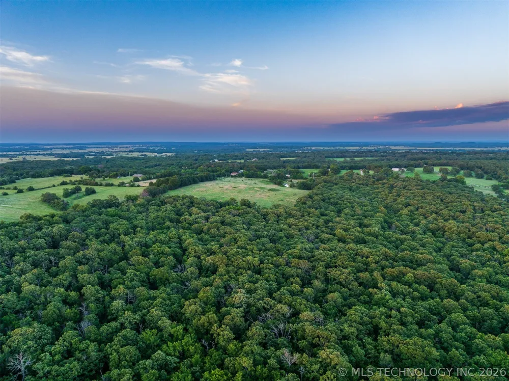 6 S 4240 ROAD Chelsea, OK 74016