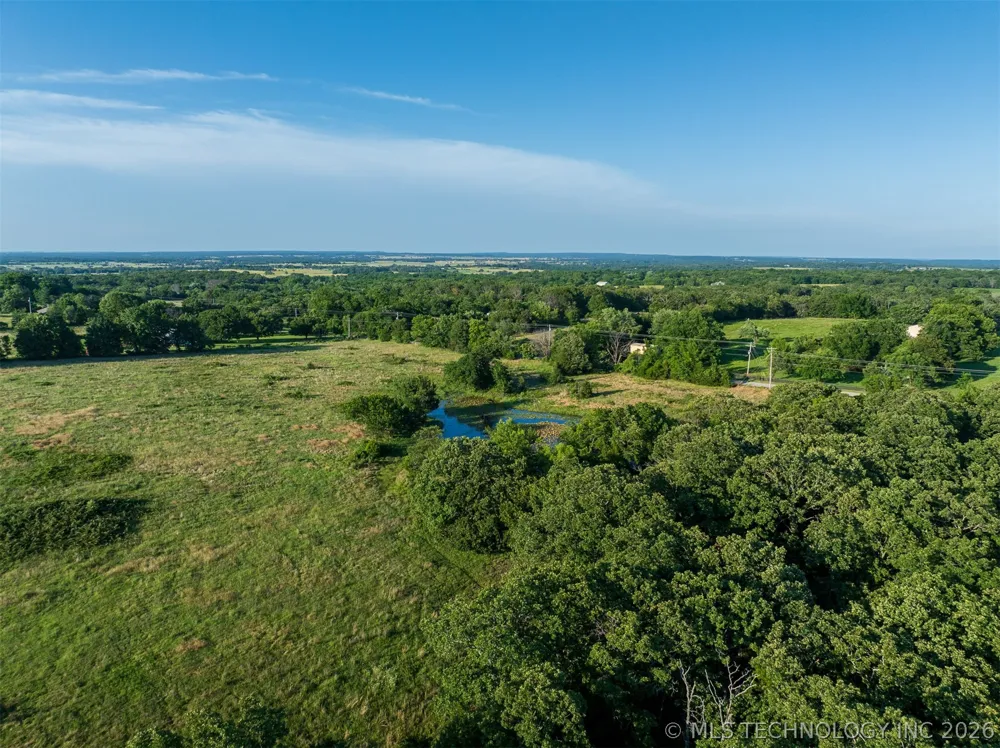 6 S 4240 ROAD Chelsea, OK 74016
