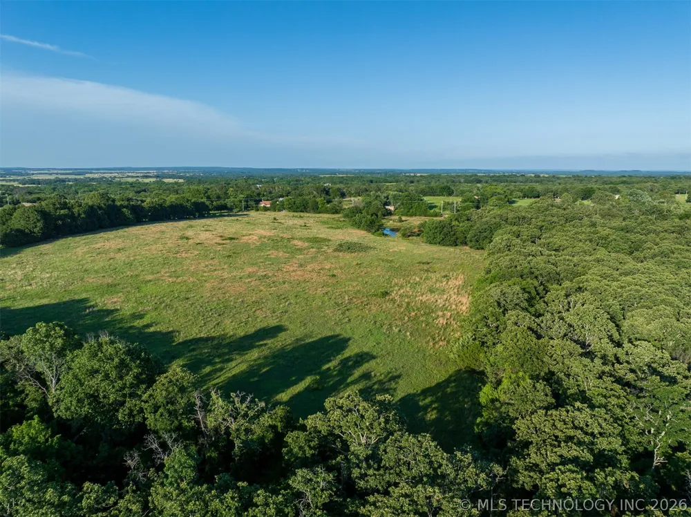 6 S 4240 ROAD Chelsea, OK 74016