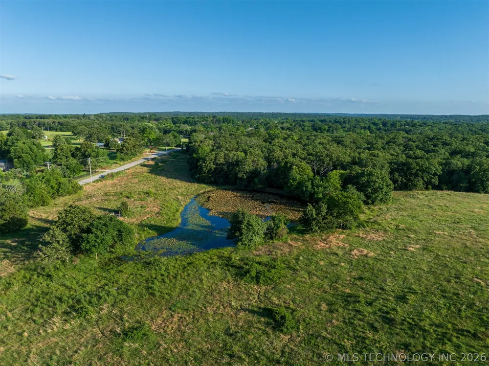 6 S 4240 ROAD Chelsea, OK 74016