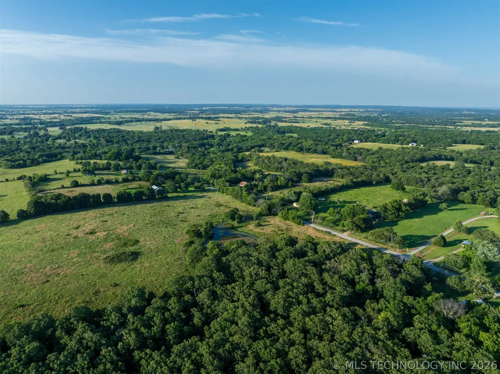 6 S 4240 ROAD Chelsea, OK 74016
