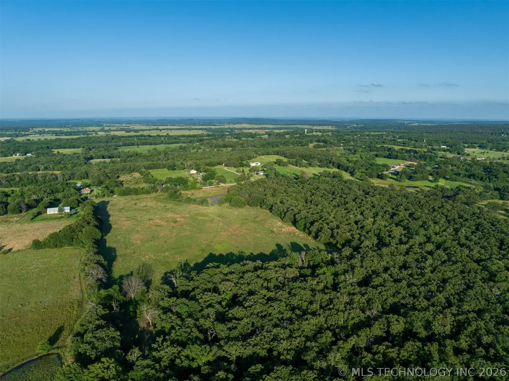 6 S 4240 ROAD Chelsea, OK 74016