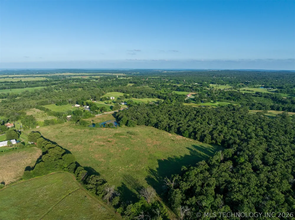 6 S 4240 ROAD Chelsea, OK 74016