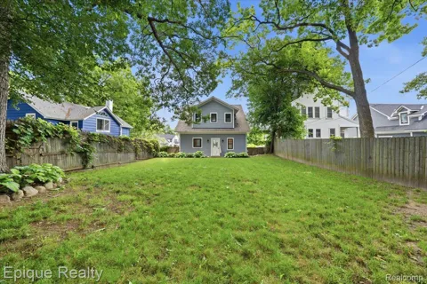 114 Bellevue Avenue
