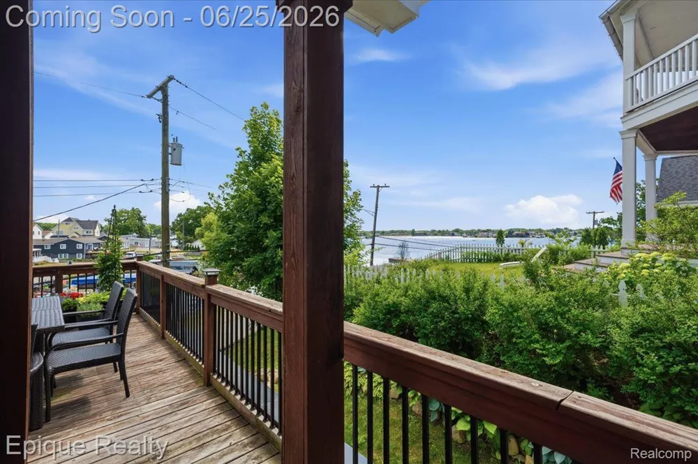 114 Bellevue Avenue Lake Orion Village, MI 48362