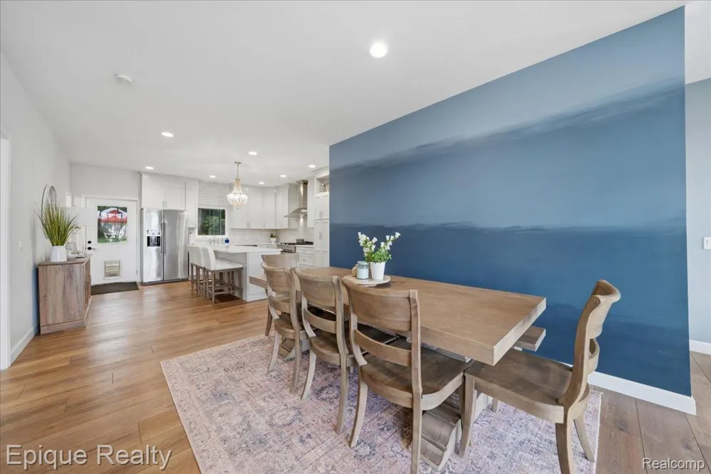 114 Bellevue Avenue Lake Orion Village, MI 48362