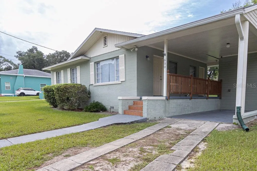 630 E INDIANA AVENUE Deland, FL 32724